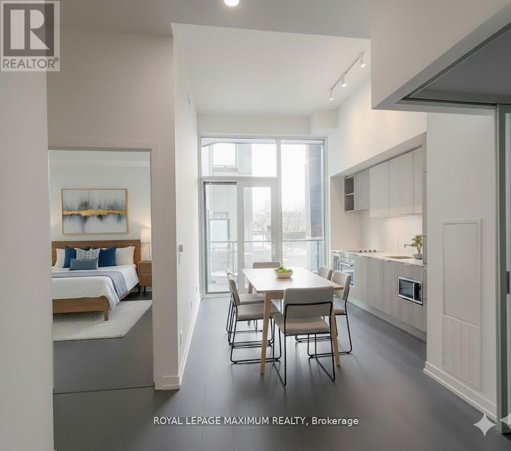 201 - 2020 BATHURST STREET Image 8