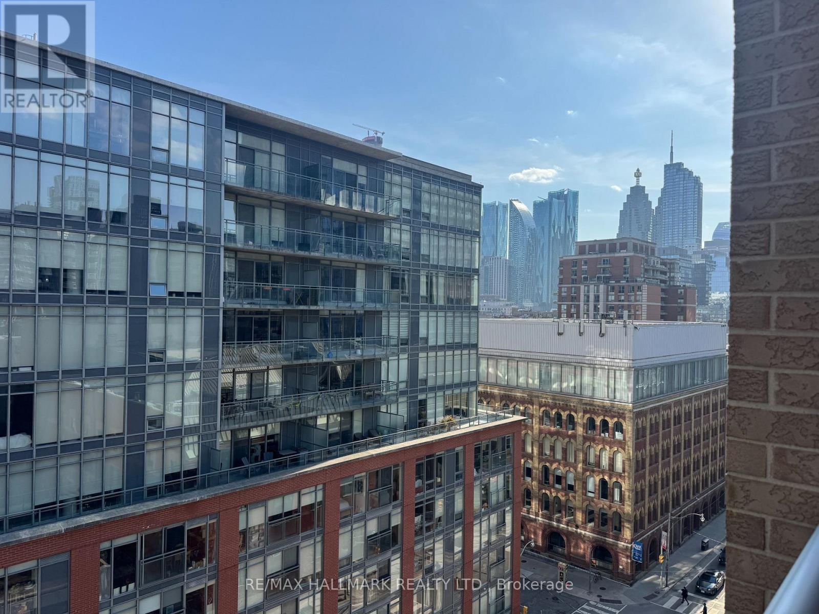 PH07 - 330 ADELAIDE STREET EAST Image 13