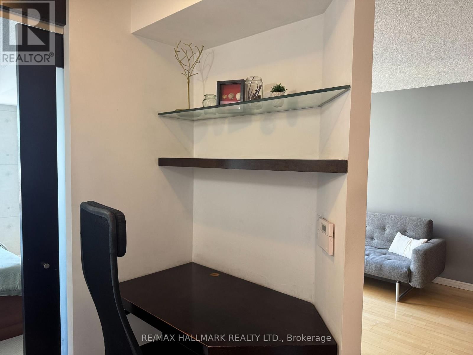 PH07 - 330 ADELAIDE STREET EAST Image 19