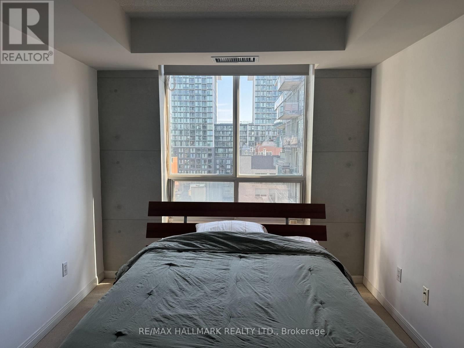 PH07 - 330 ADELAIDE STREET EAST Image 20