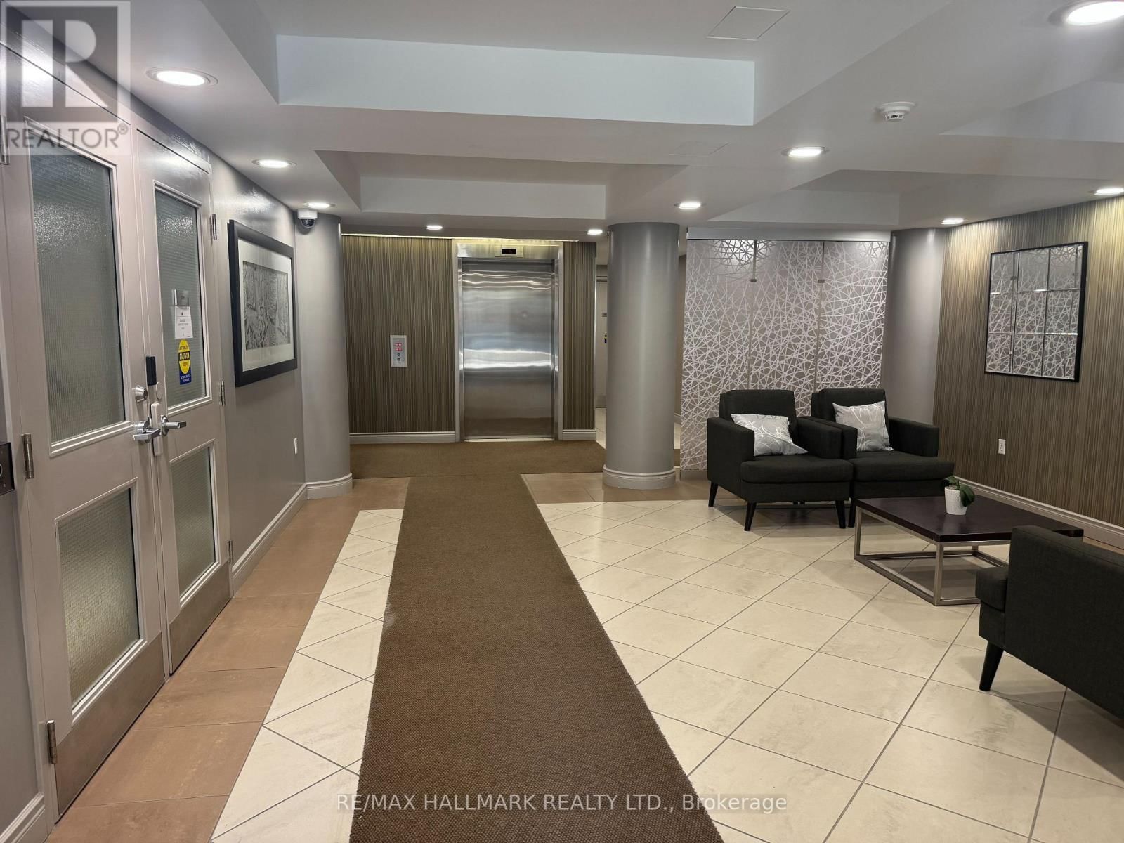 PH07 - 330 ADELAIDE STREET EAST Image 30