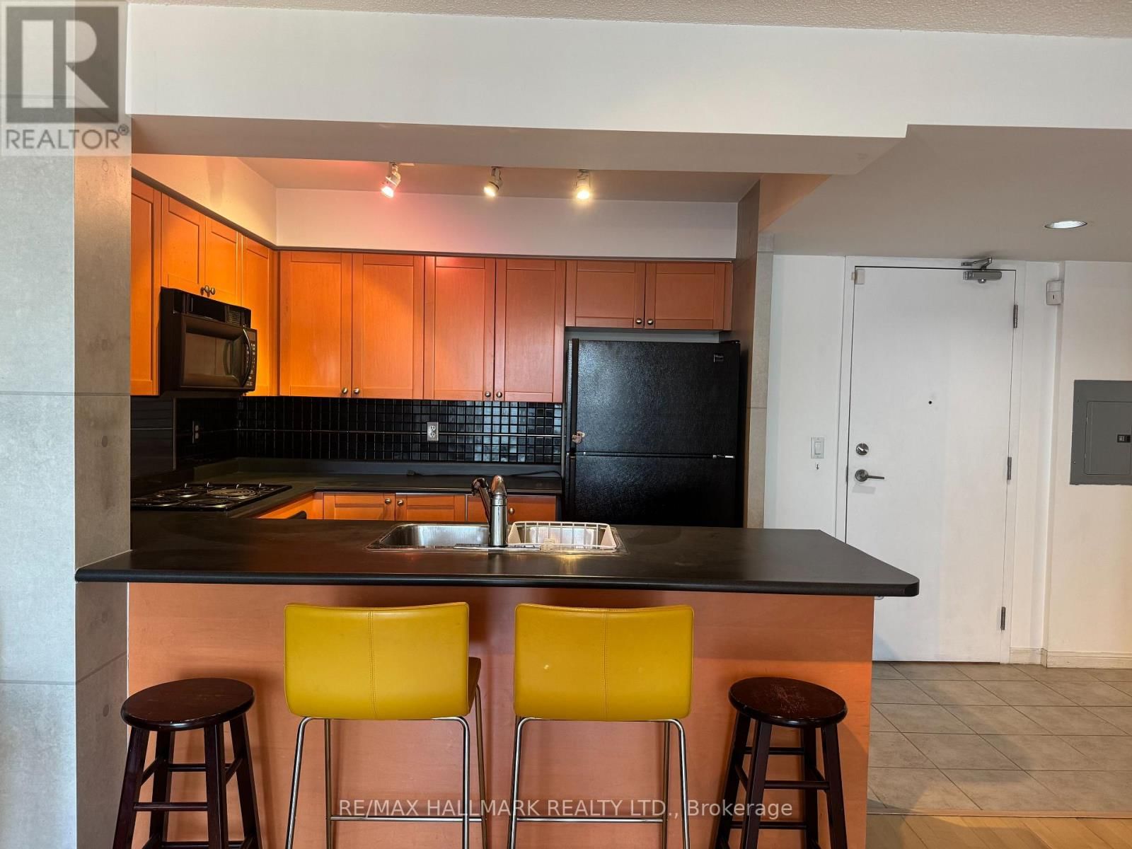 PH07 - 330 ADELAIDE STREET EAST Image 8