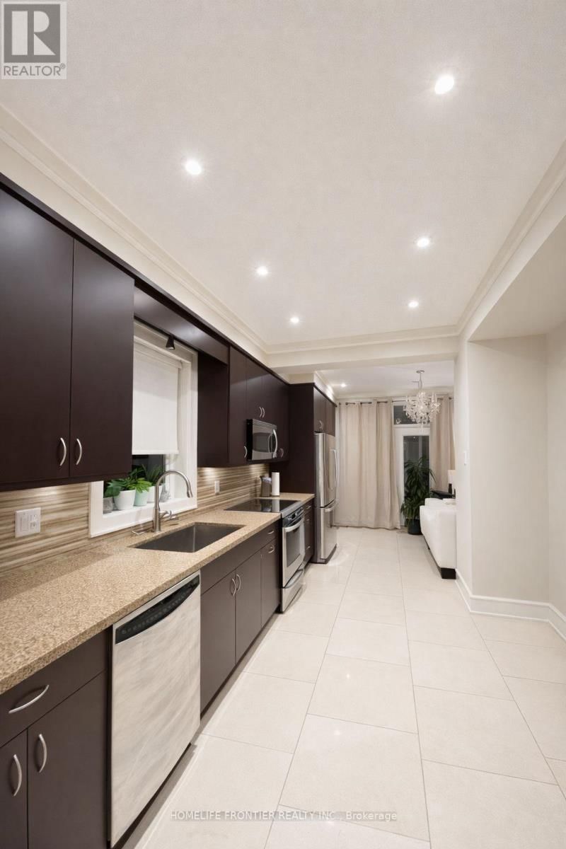 38 HENDERSON AVENUE Image 4