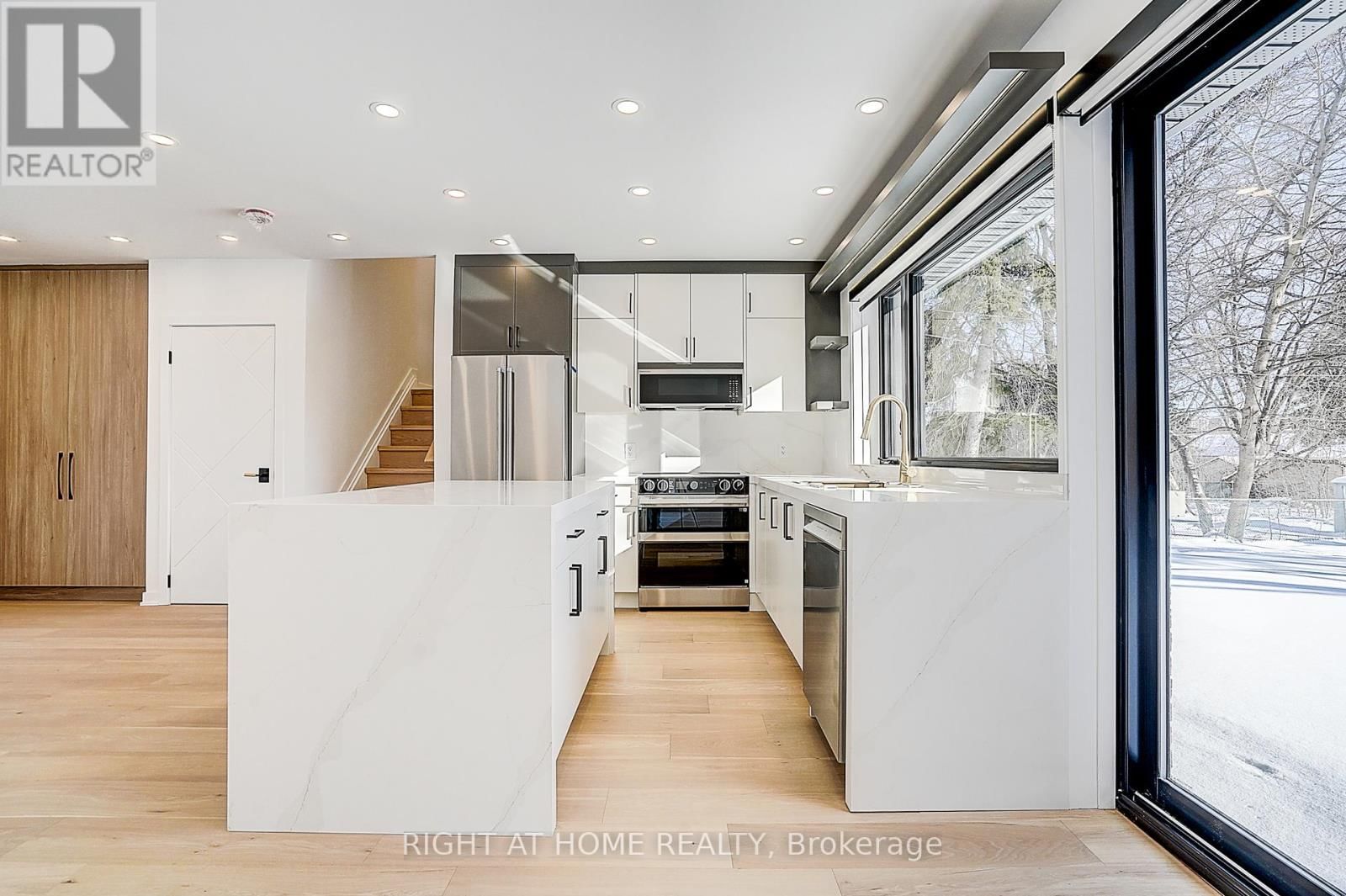 215 CHURCHILL AVENUE Image 12