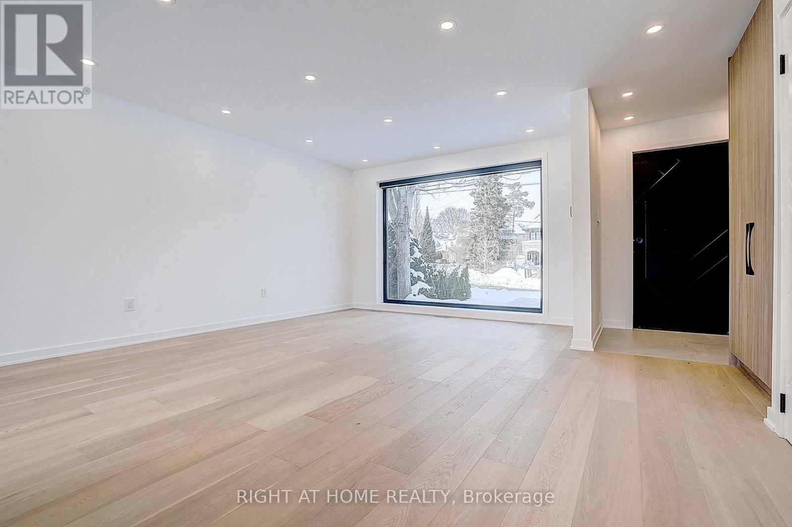 215 CHURCHILL AVENUE Image 20