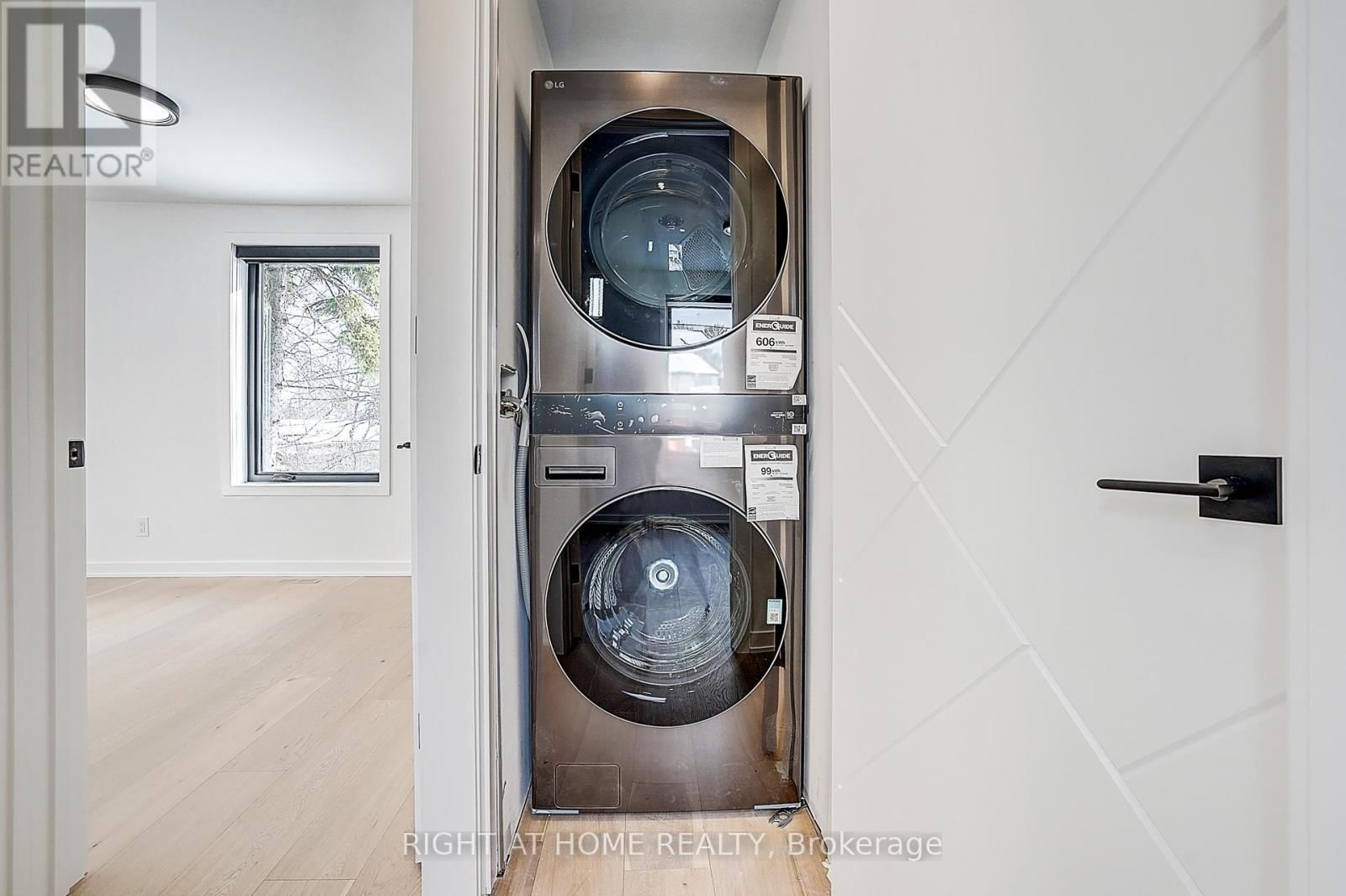 215 CHURCHILL AVENUE Image 35