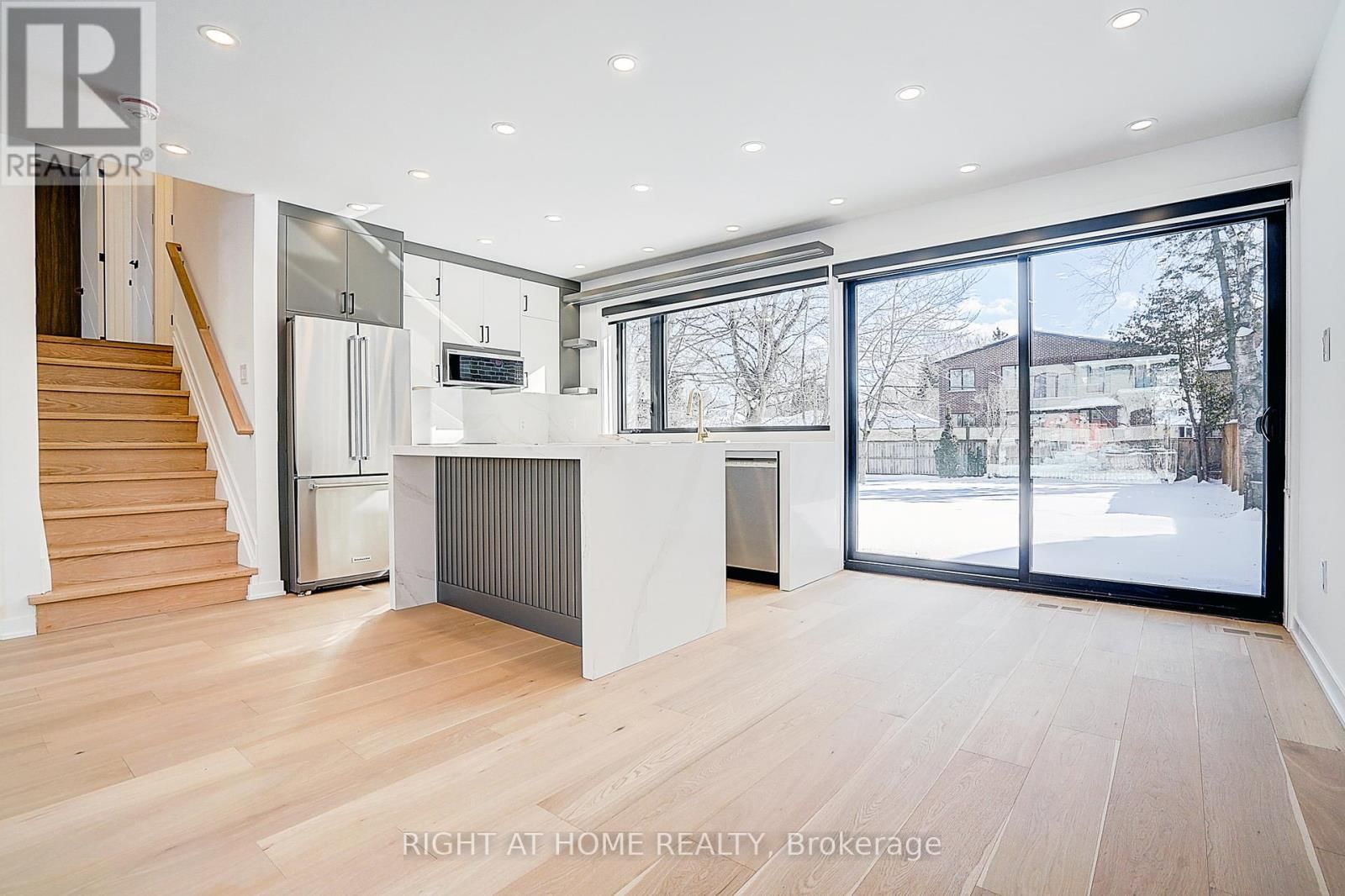 215 CHURCHILL AVENUE Image 8