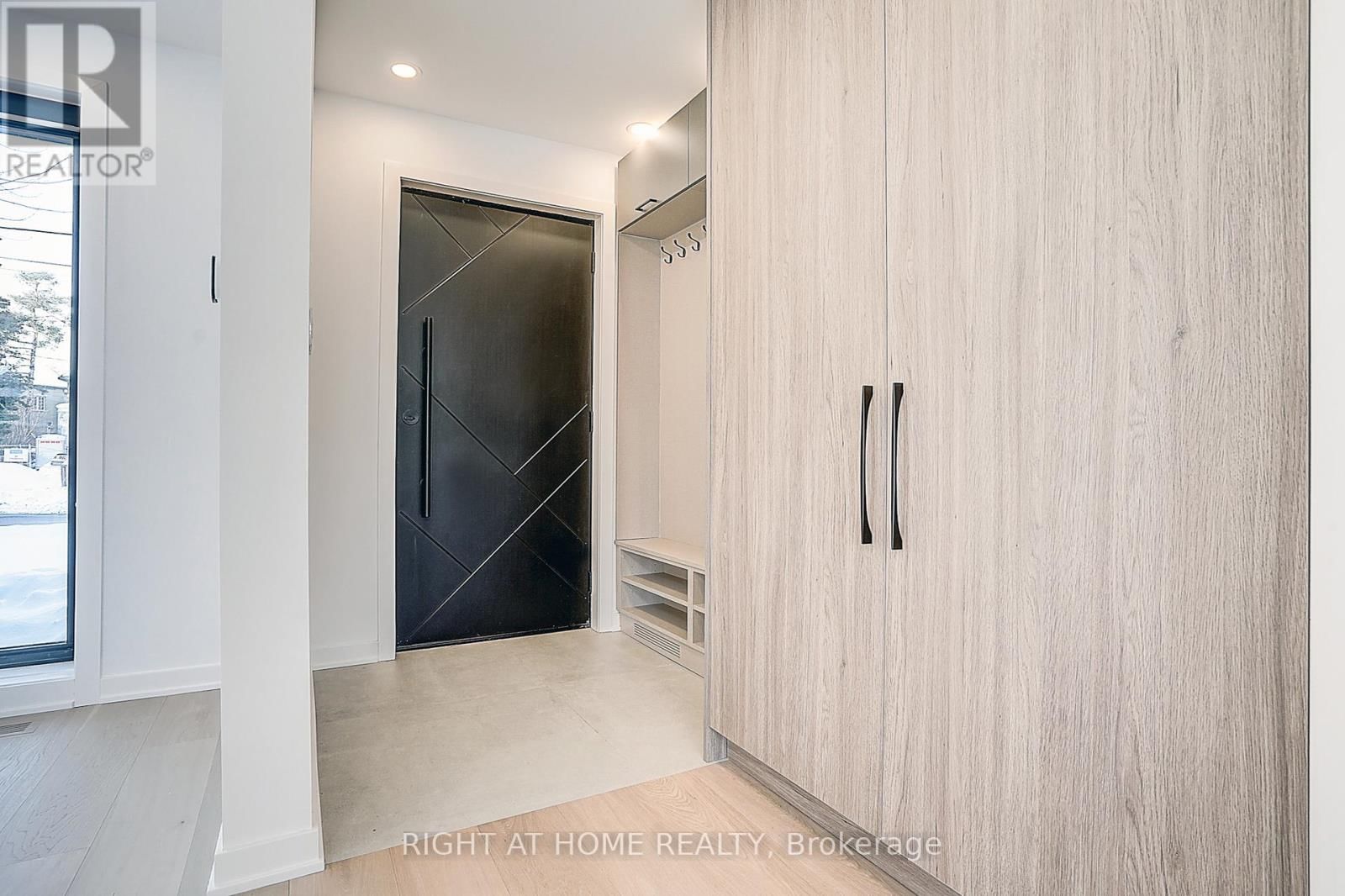 215 CHURCHILL AVENUE Image 9