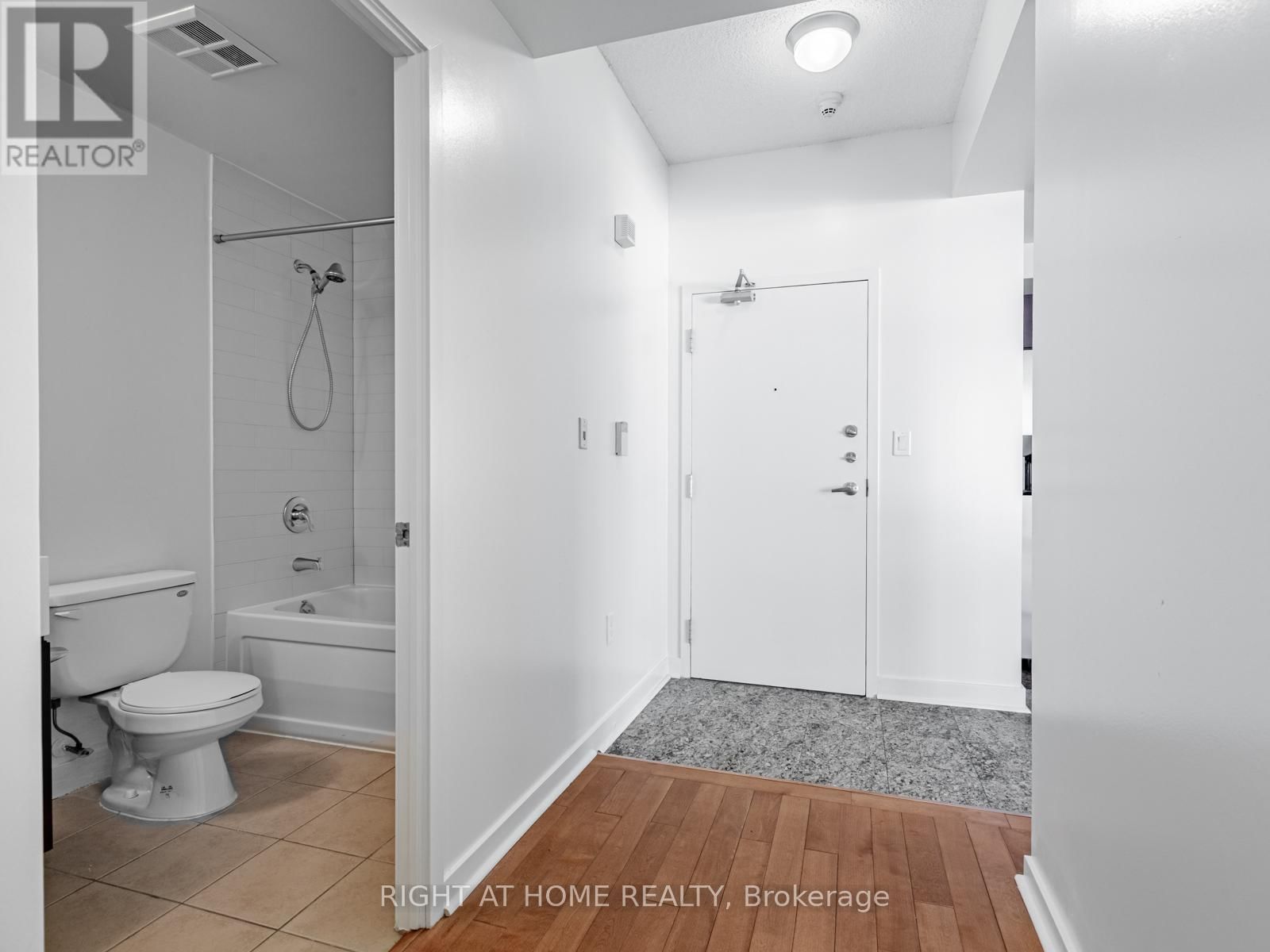 2908 - 3 NAVY WHARF COURT Image 18