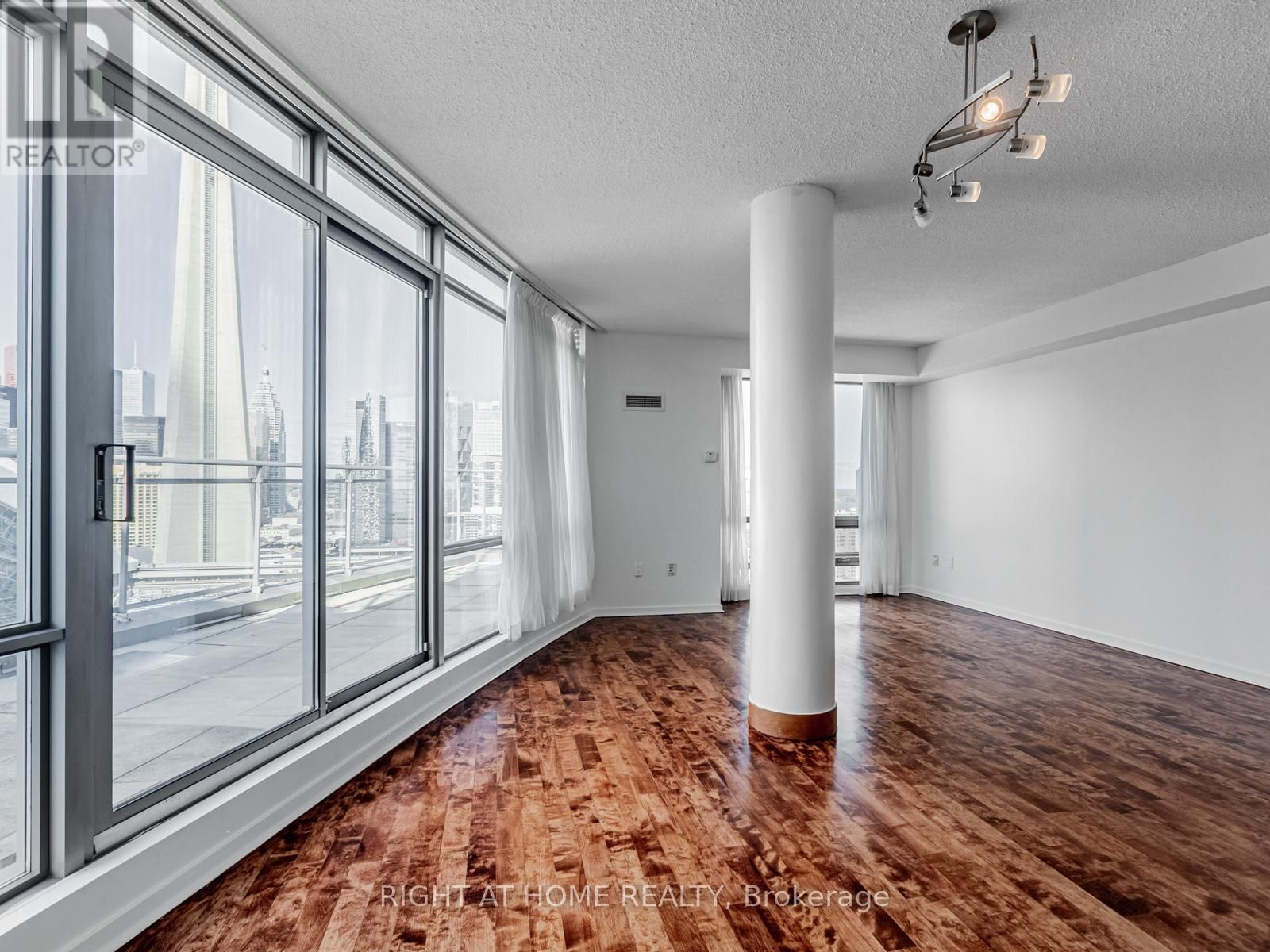 2908 - 3 NAVY WHARF COURT Image 5