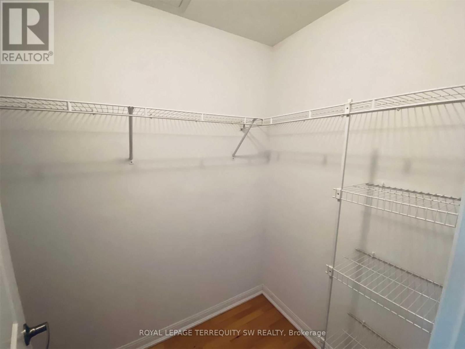 405 - 628 FLEET STREET Image 13