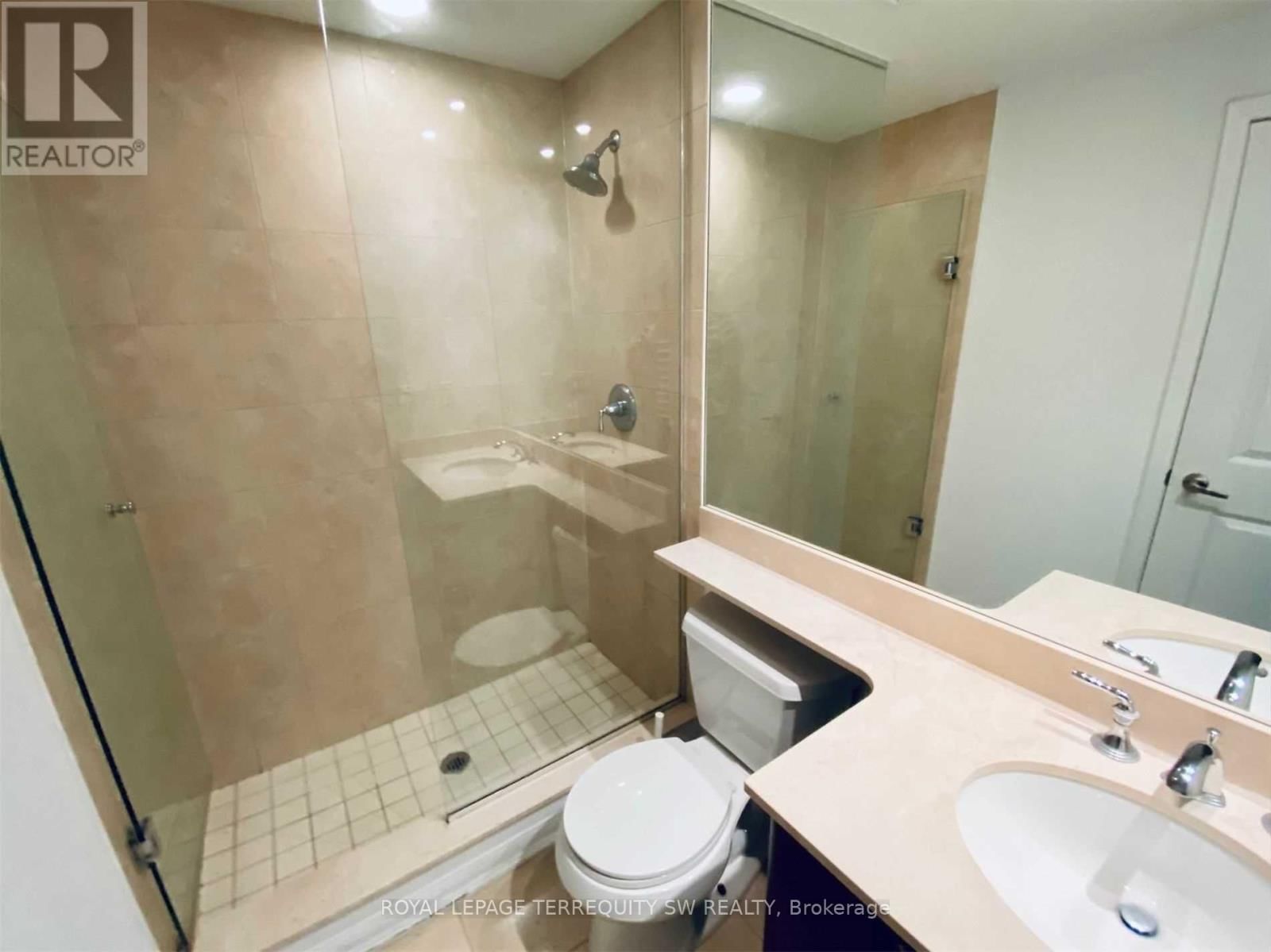 405 - 628 FLEET STREET Image 19