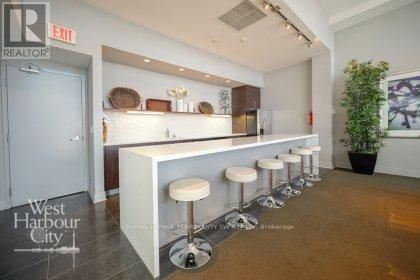 405 - 628 FLEET STREET Image 29