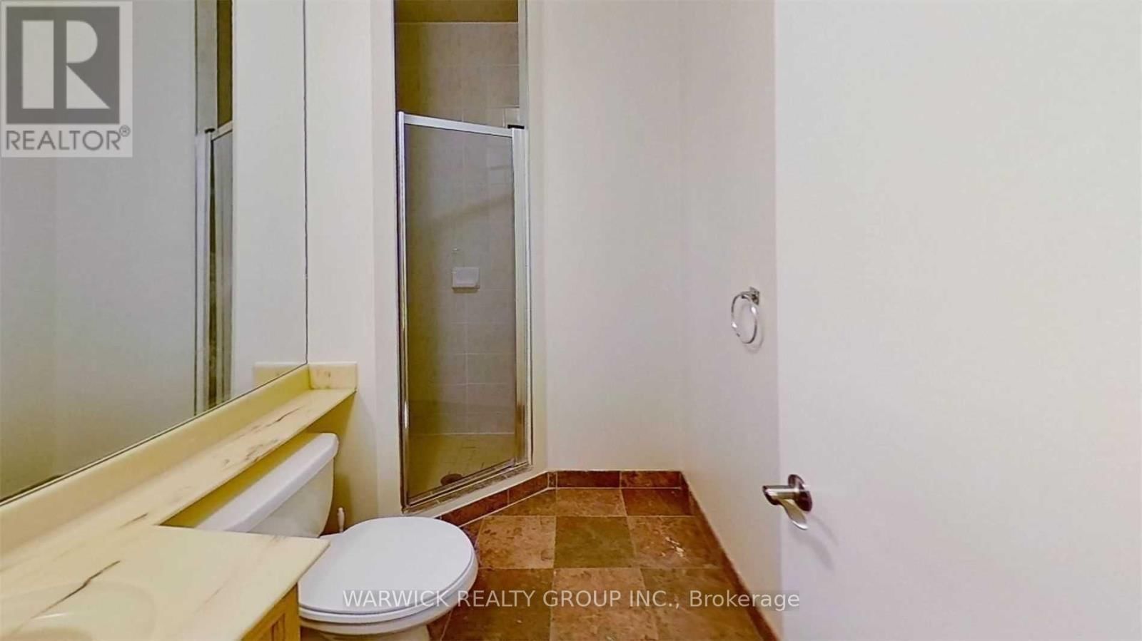 2211 - 7 KING STREET EAST Image 3