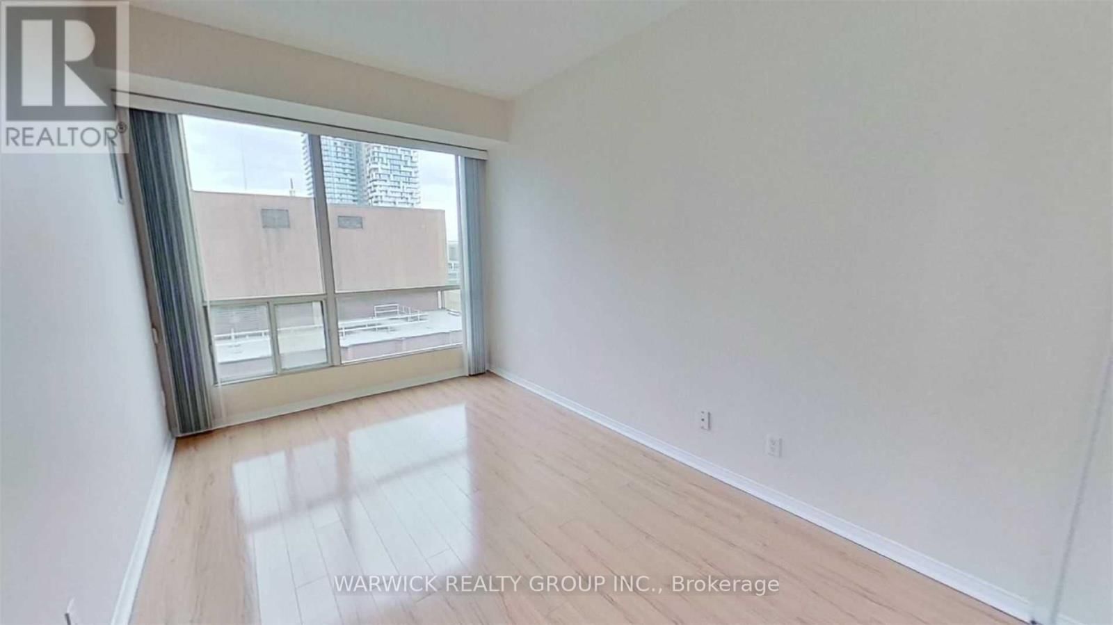 2211 - 7 KING STREET EAST Image 7