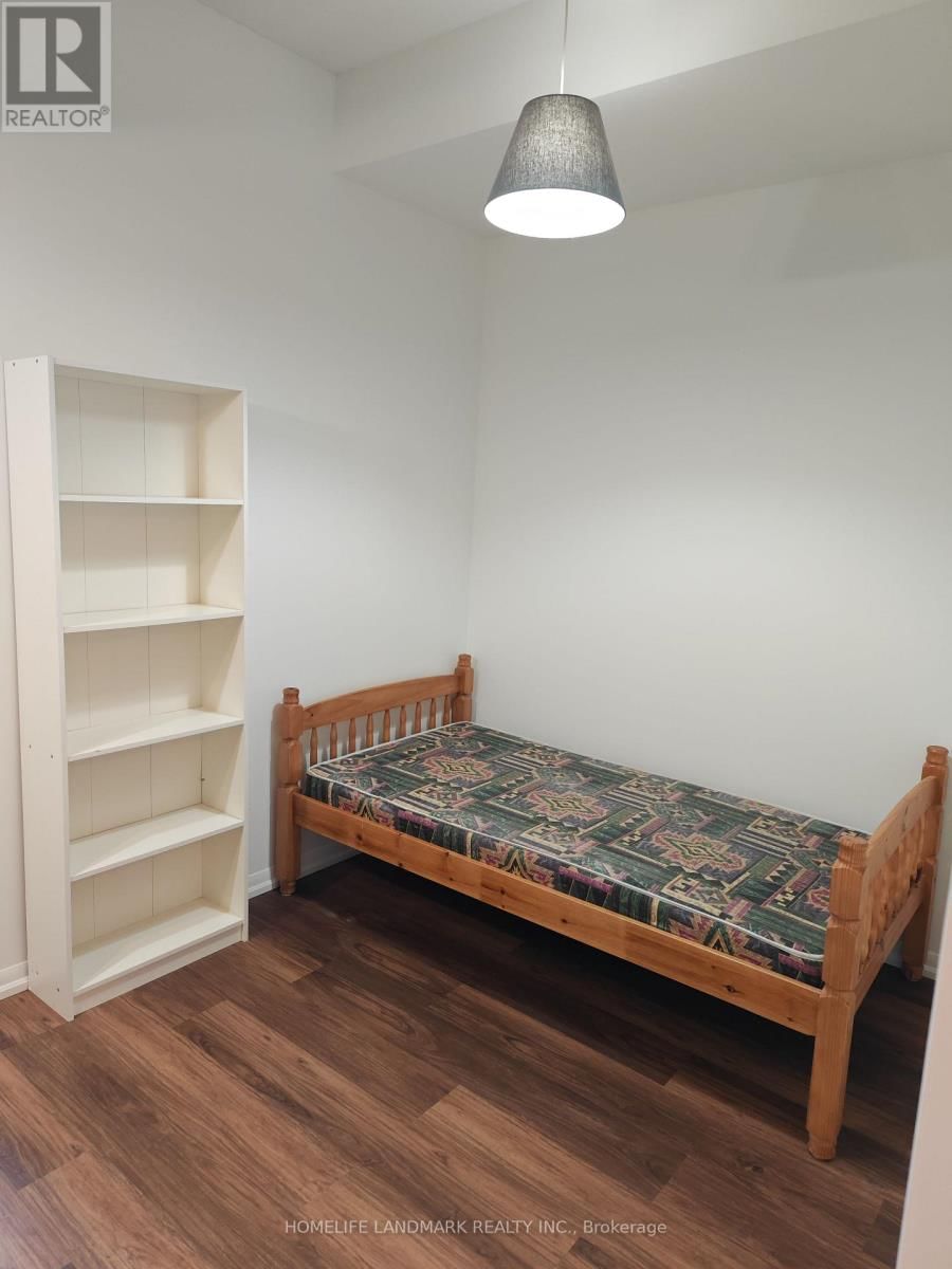 3006 - 832 BAY STREET Image 6