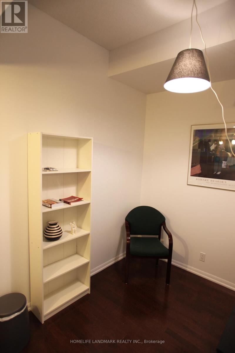 3006 - 832 BAY STREET Image 7