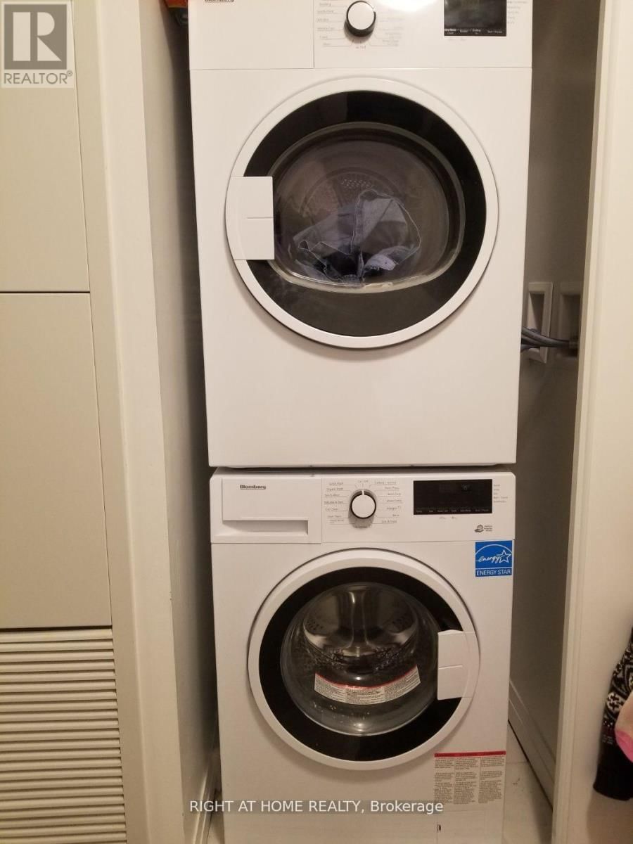 938 - 251 JARVIS STREET Image 24