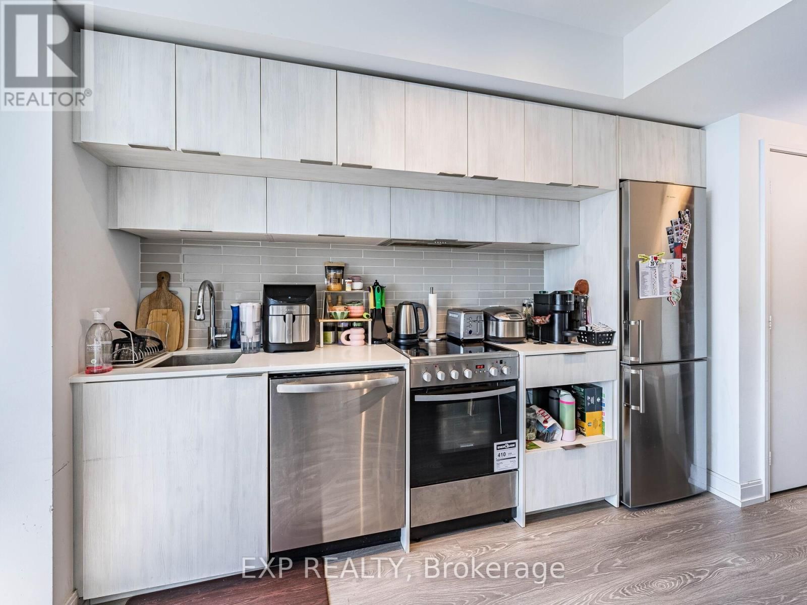 3708 - 181 DUNDAS STREET EAST Image 10