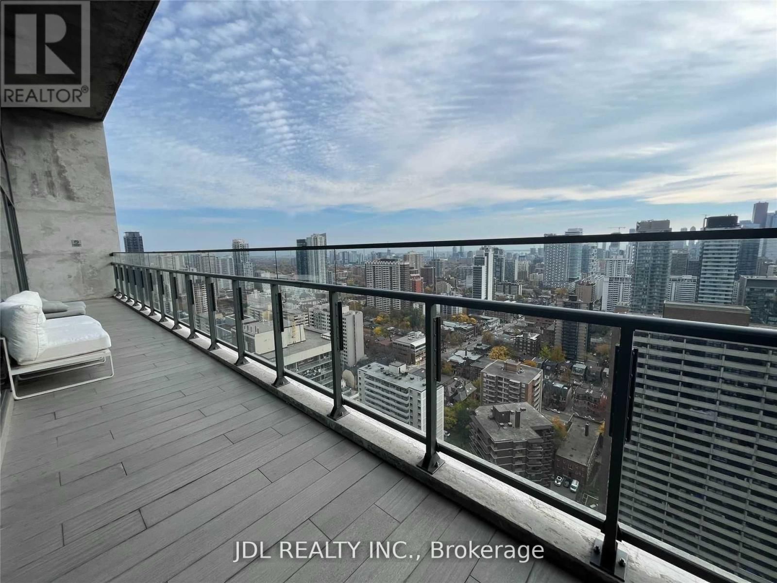 1702 - 45 CHARLES STREET EAST Image 11