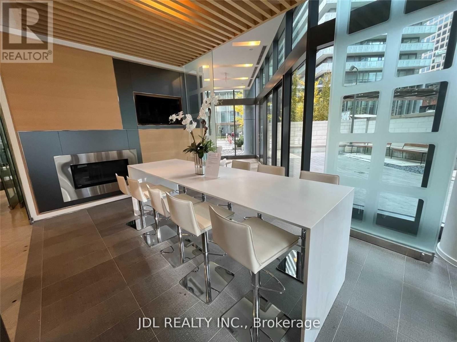 1702 - 45 CHARLES STREET EAST Image 16