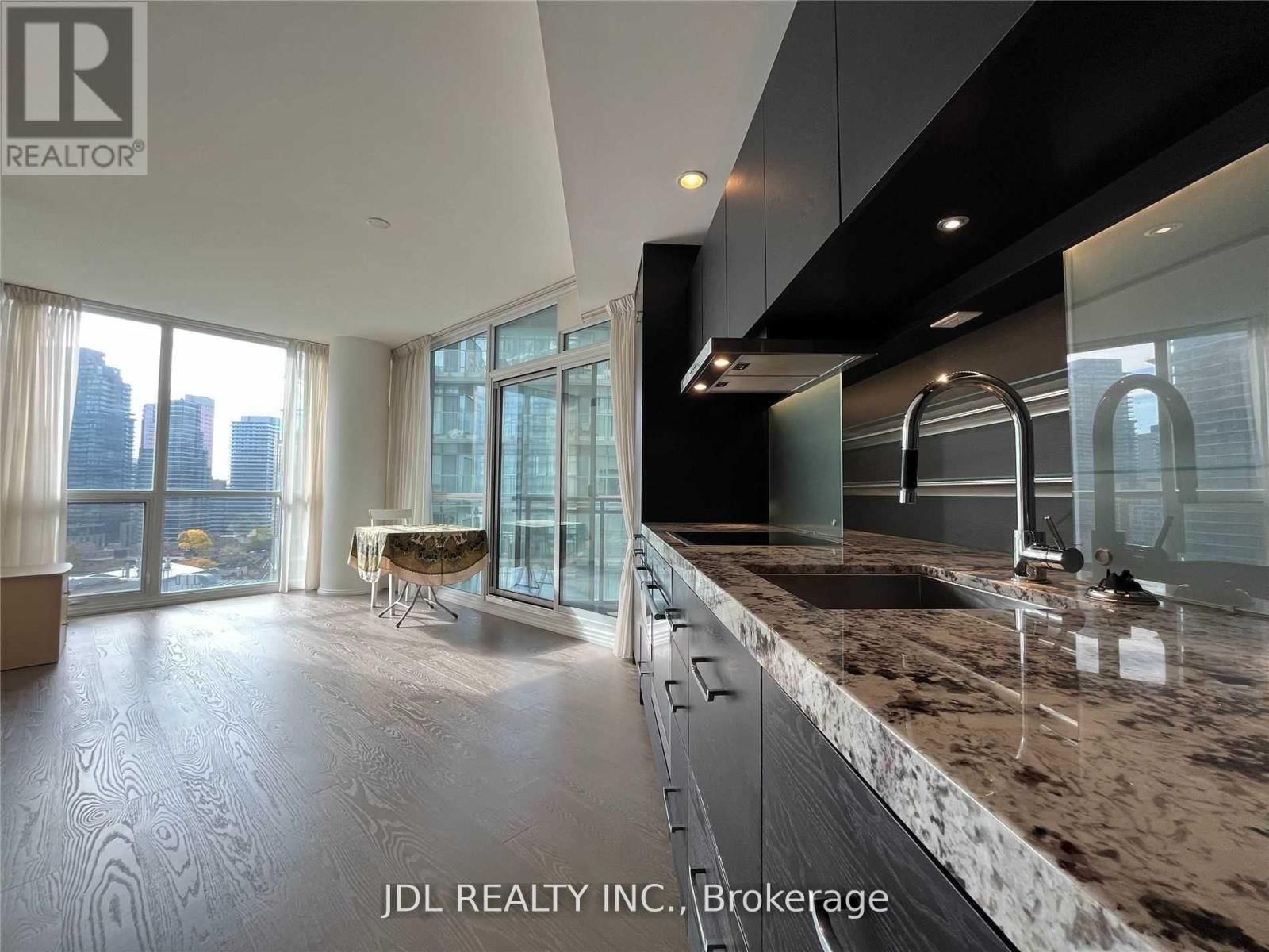 1702 - 45 CHARLES STREET EAST Image 2