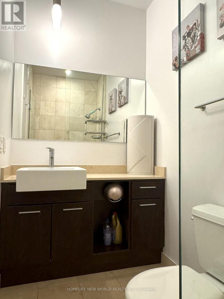 Ph206 - 770 BAY STREET Image 15