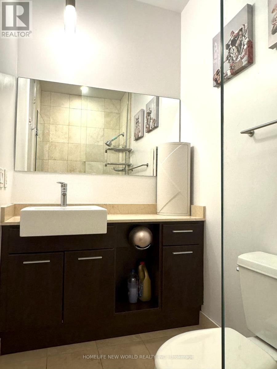 Ph206 - 770 BAY STREET Image 16