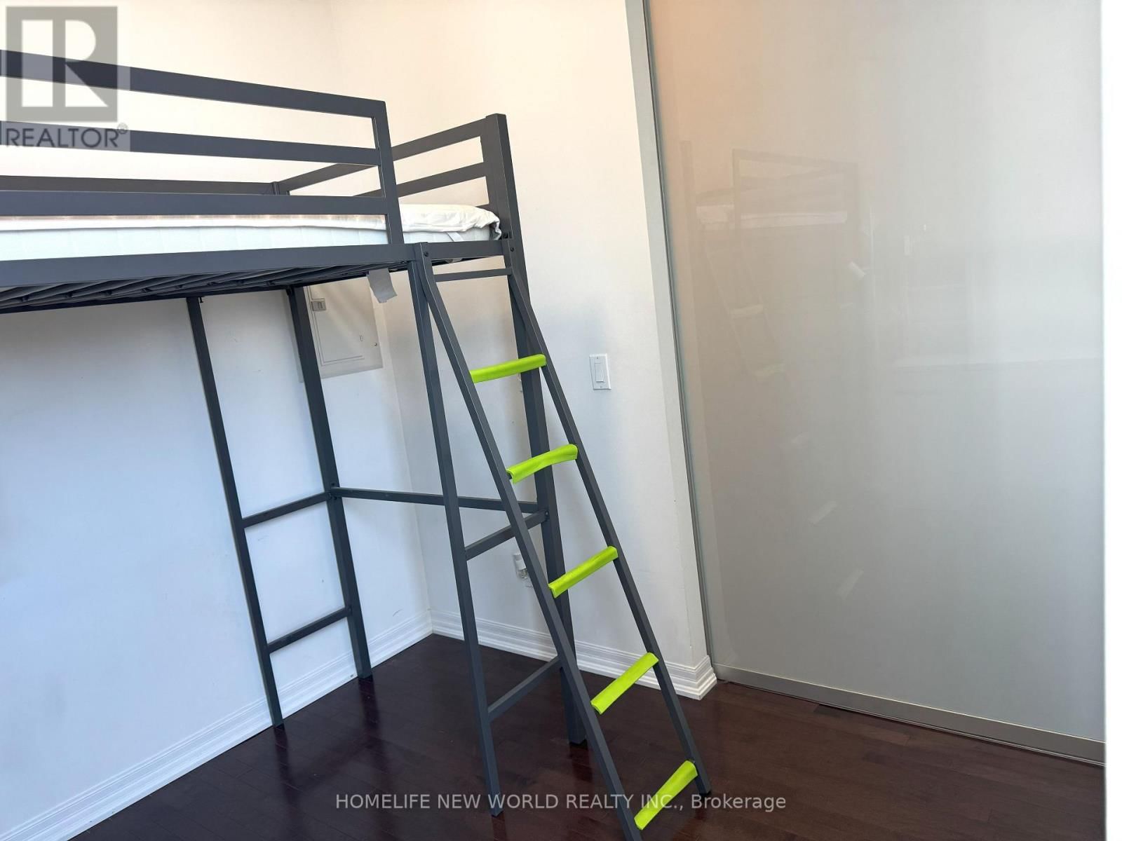 Ph206 - 770 BAY STREET Image 23