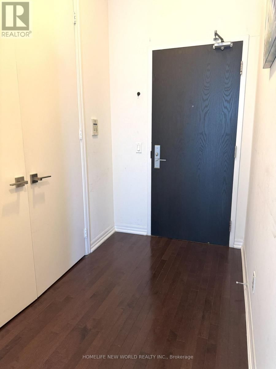 Ph206 - 770 BAY STREET Image 26