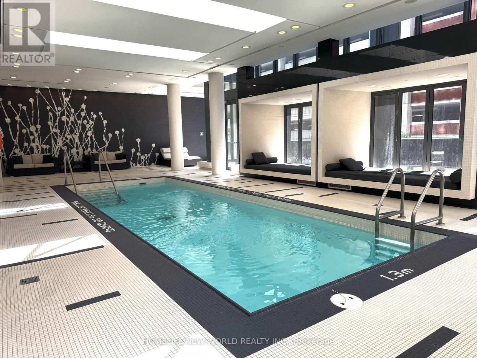 Ph206 - 770 BAY STREET Image 30