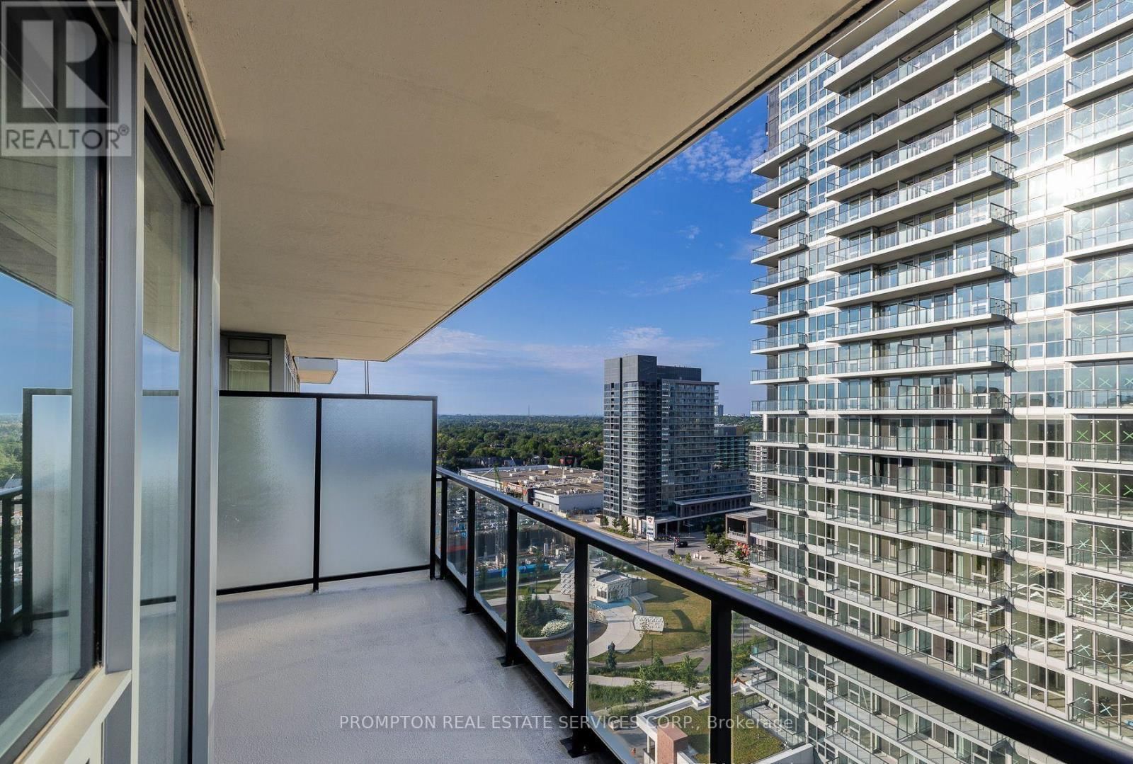 1701 - 85 MCMAHON DRIVE Image 7