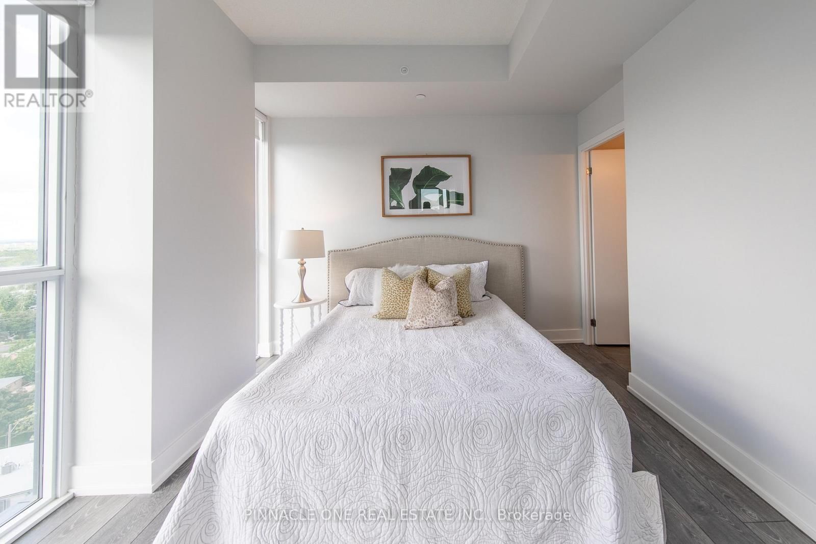 1502 - 180 FAIRVIEW MALL DRIVE Image 13