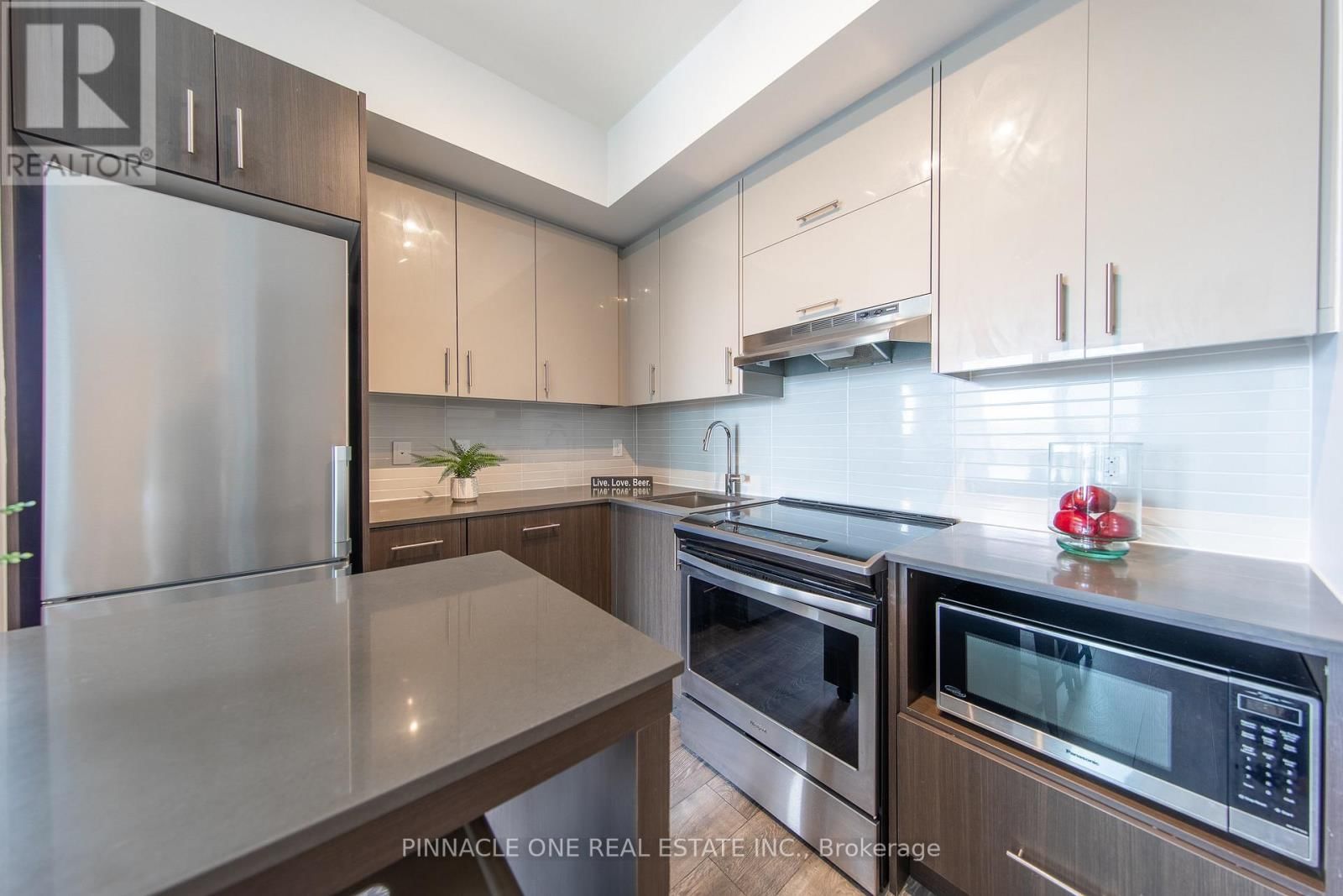 1502 - 180 FAIRVIEW MALL DRIVE Image 4