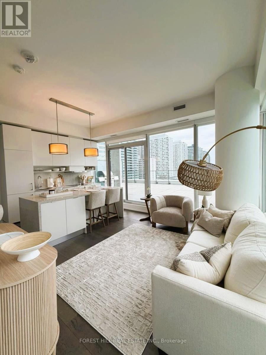 1004 - 5 SOUDAN AVENUE Image 1