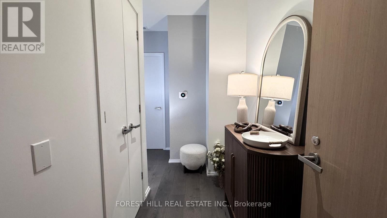 1004 - 5 SOUDAN AVENUE Image 16