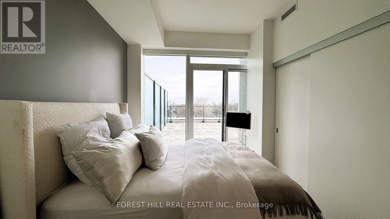 1004 - 5 SOUDAN AVENUE Image 19