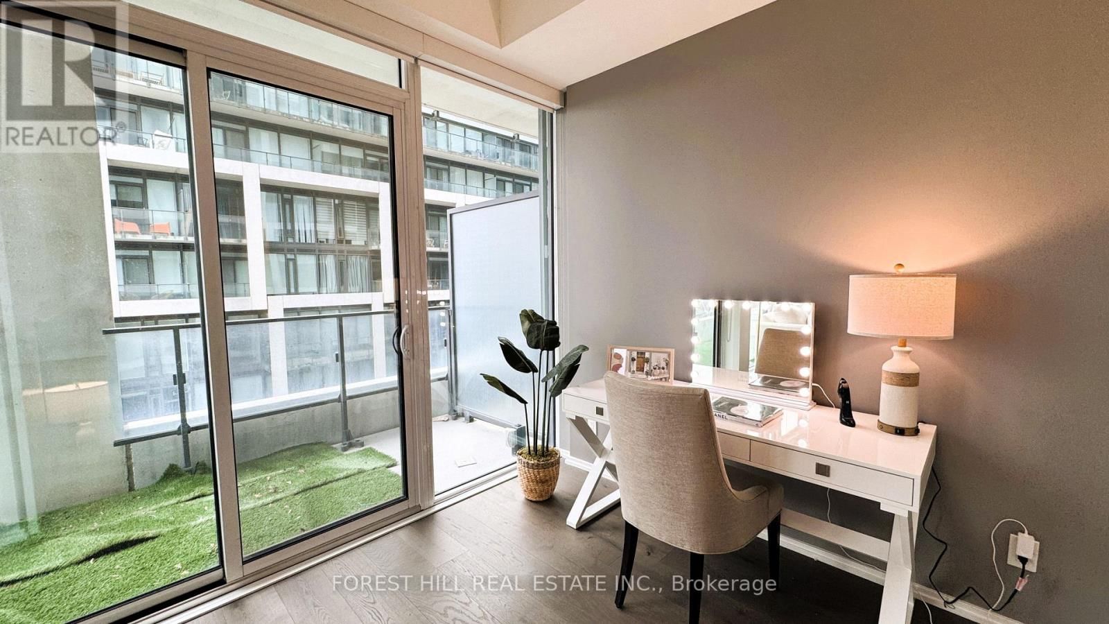 1004 - 5 SOUDAN AVENUE Image 22