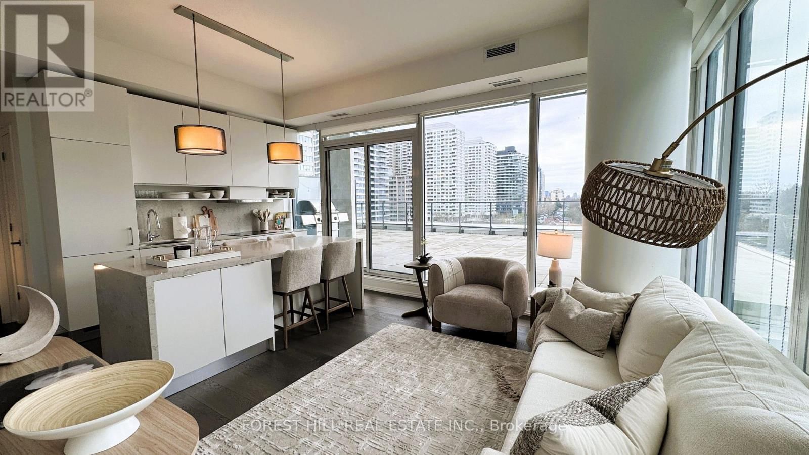 1004 - 5 SOUDAN AVENUE Image 6