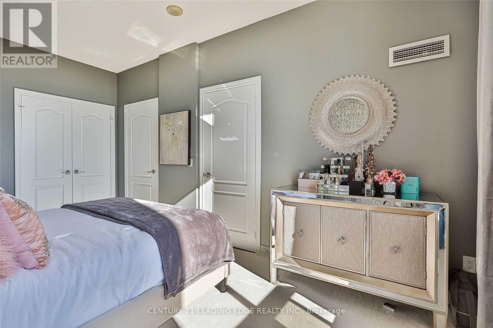 1208 - 1101 LESLIE STREET Image 13