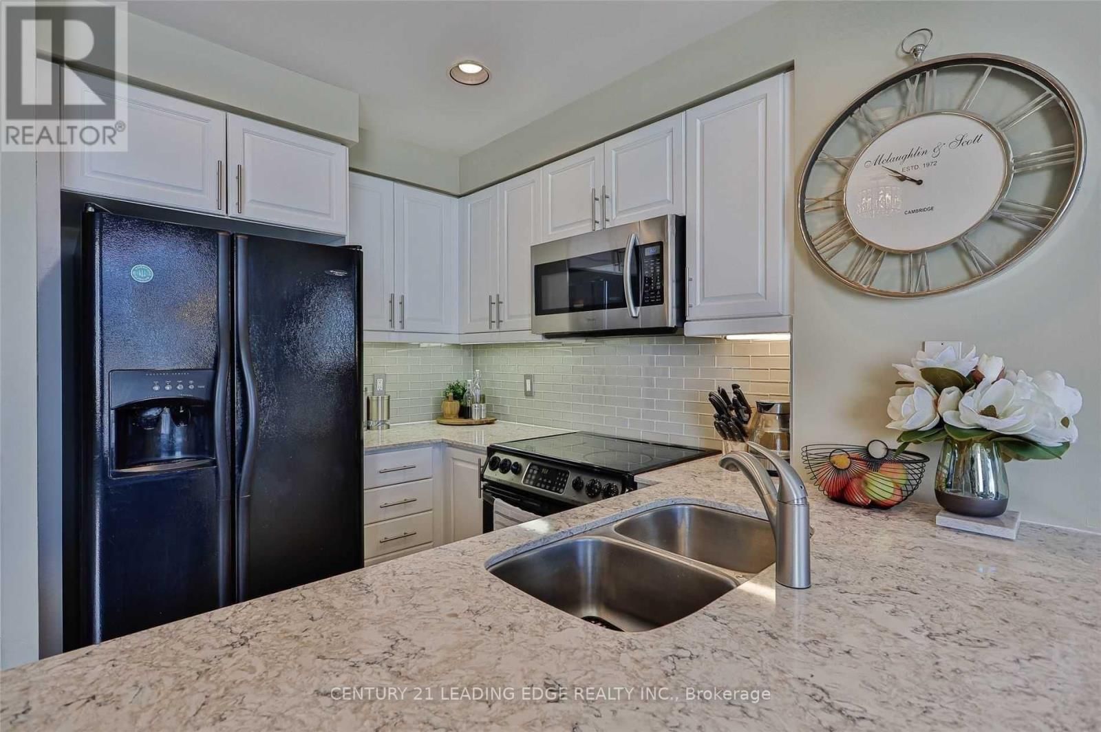 1208 - 1101 LESLIE STREET Image 6