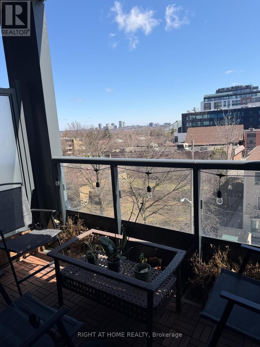 514 - 6 GREENBRIAR ROAD Image 6