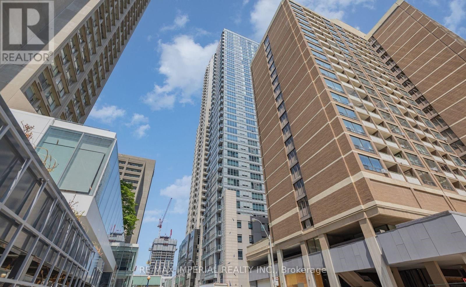 2001 - 21 BALMUTO STREET Image 10