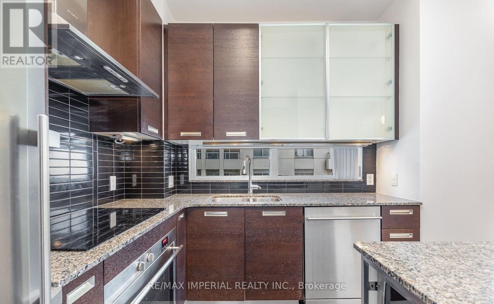 2001 - 21 BALMUTO STREET Image 4