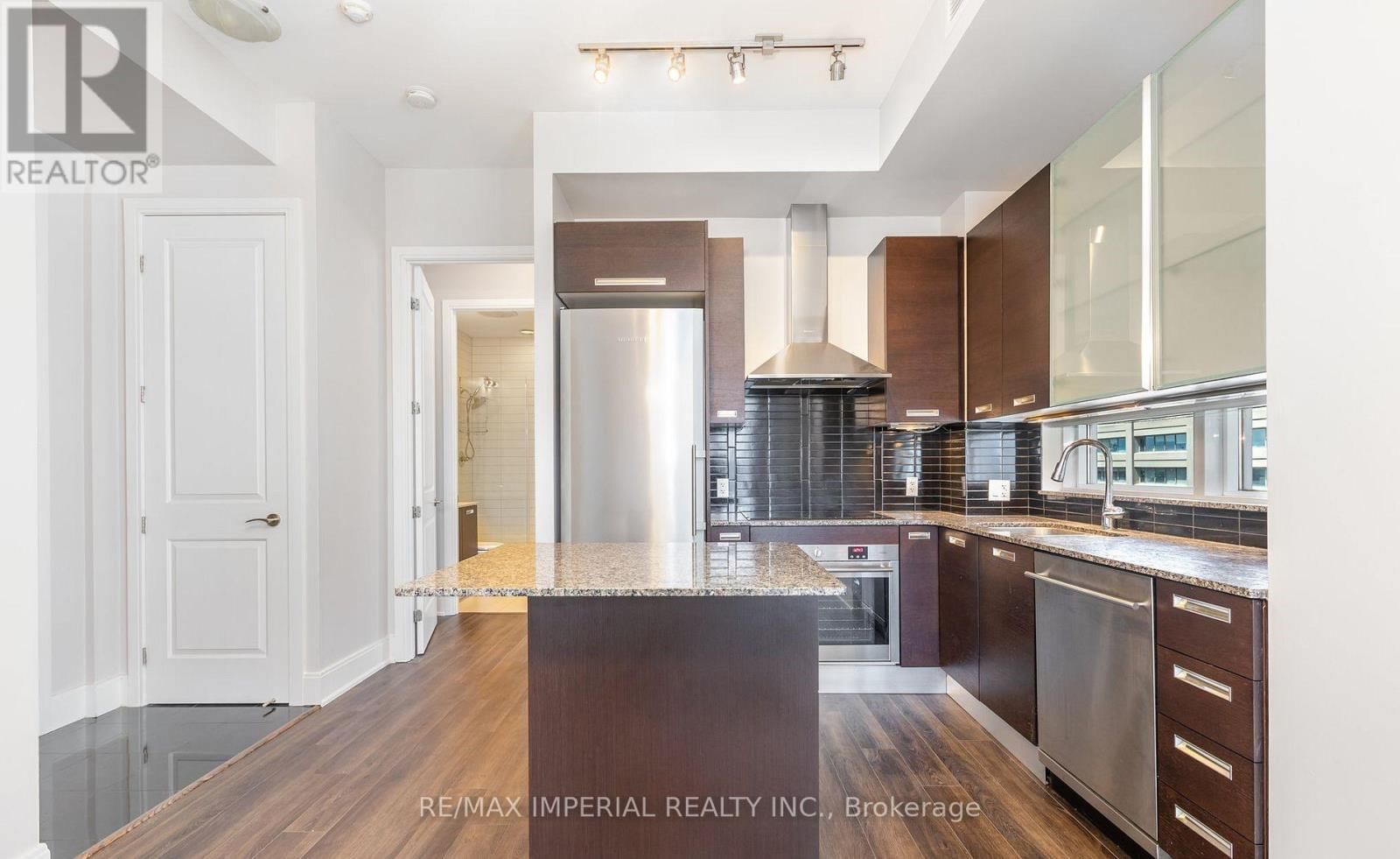 2001 - 21 BALMUTO STREET Image 5