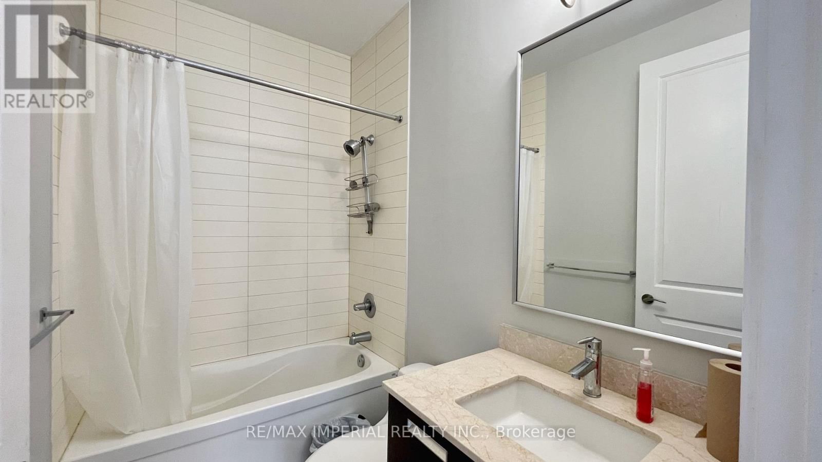 2001 - 21 BALMUTO STREET Image 9