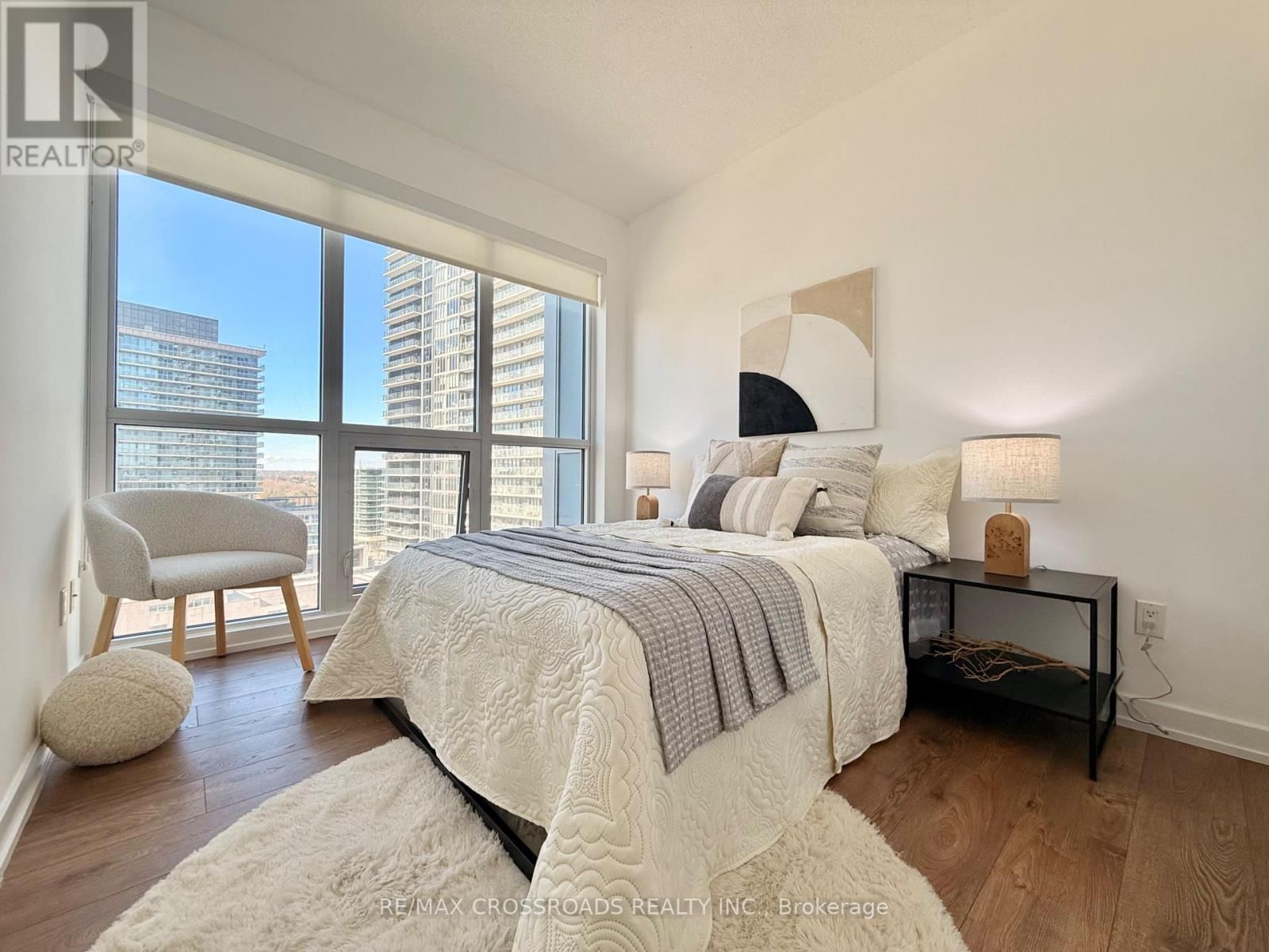 1003 - 115 MCMAHON DRIVE Image 17