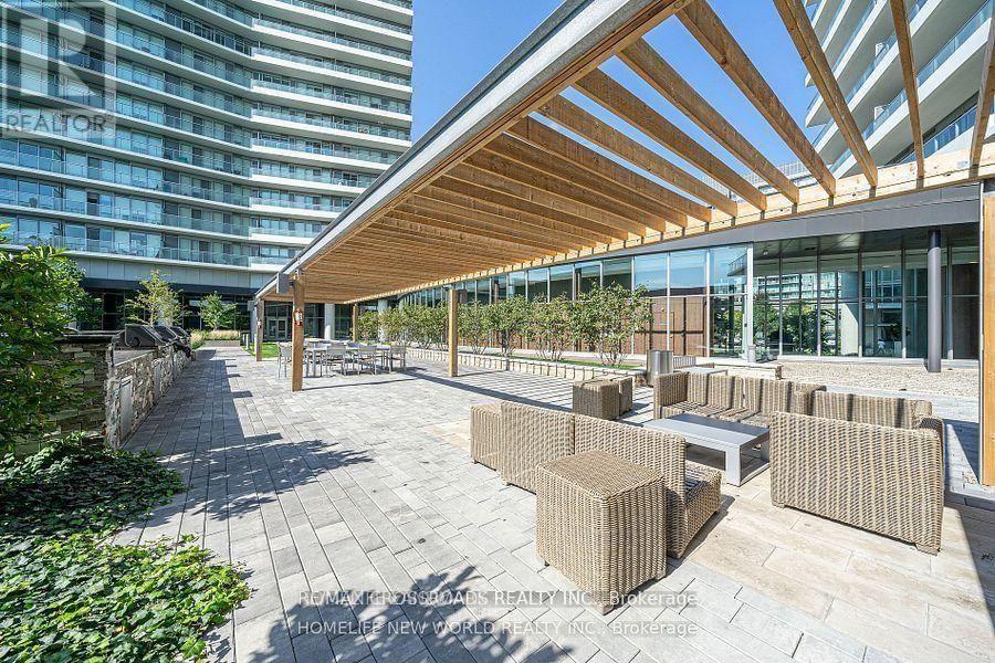 1003 - 115 MCMAHON DRIVE Image 38