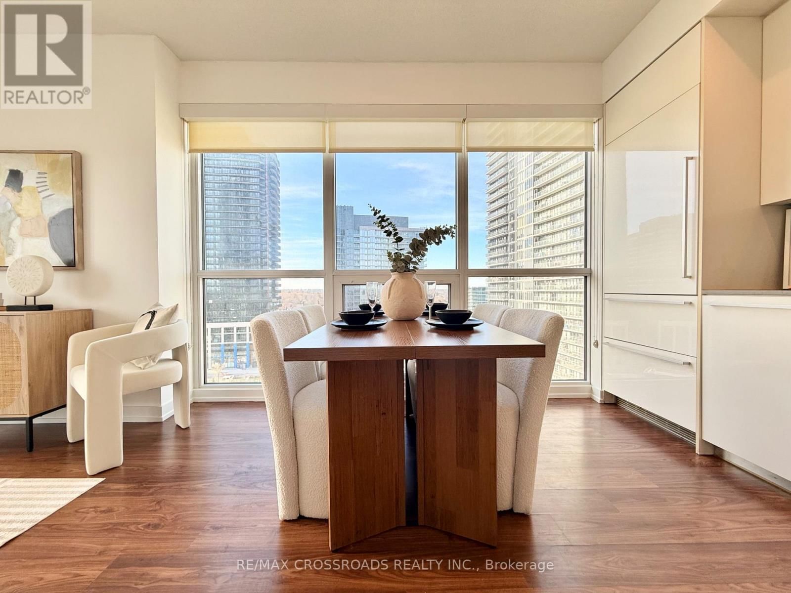 1003 - 115 MCMAHON DRIVE Image 7