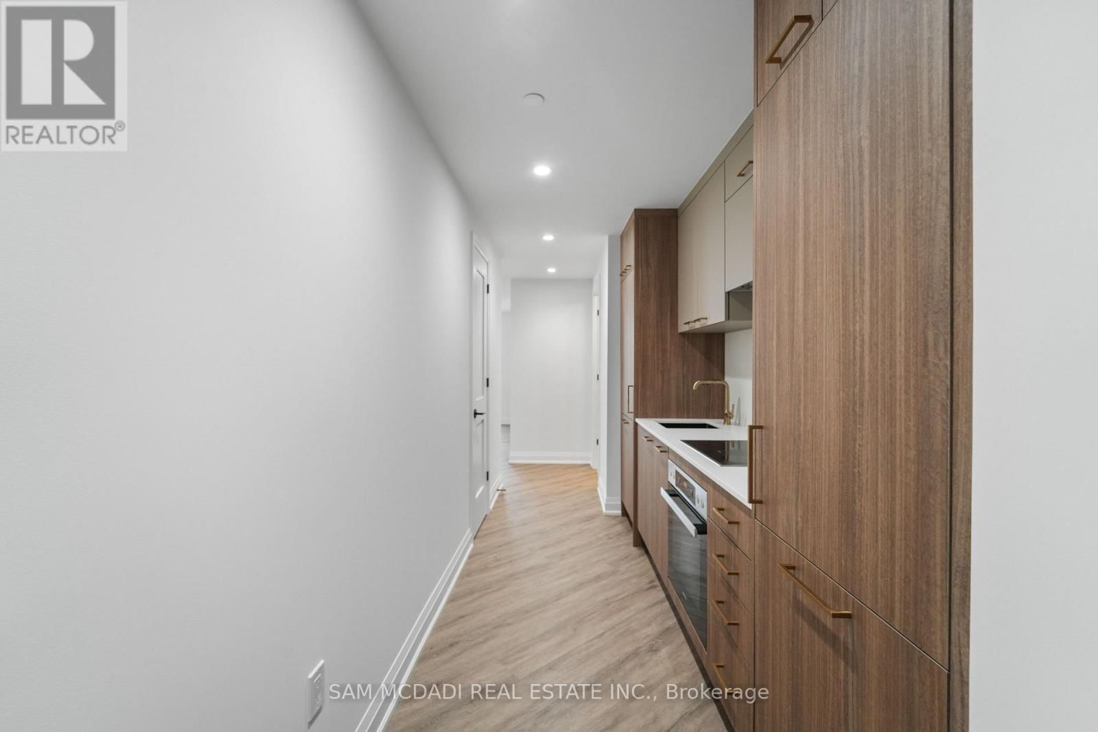 3808 - 634 CHURCH STREET Image 12